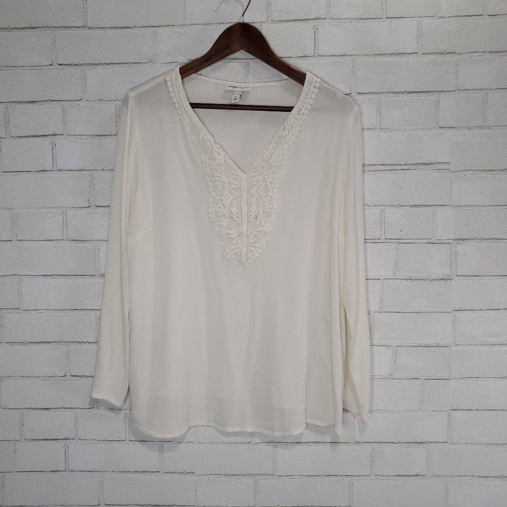 Liz Lange Maternity long‎ sleeve blouse